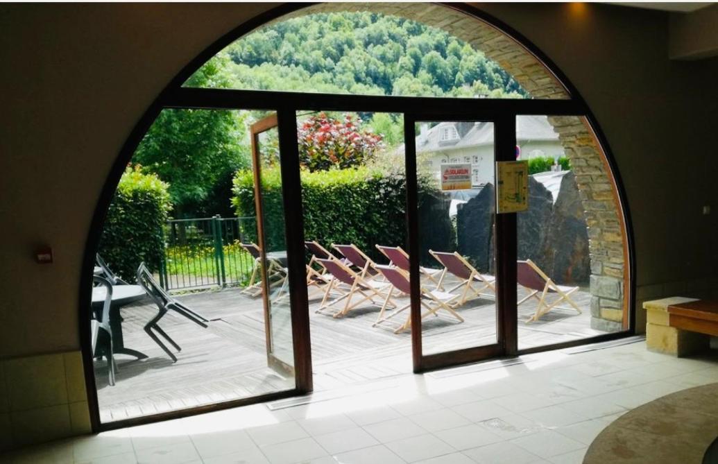 Appartements Avec Piscine Interieure Sauna Parking Etage 1 Au Centre Du Village Dans Residence Cami Real Saint-Lary-Soulan Exterior photo